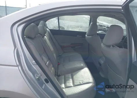 2011 Honda Accord 3.5 Ex-L z USA, uszkodzony, nr VIN 1HGCP3F85BA029130